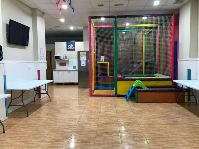 Local comercial en venta Torre del Mar con 100 m2 photo 0