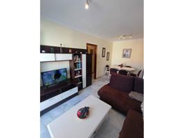Piso en venta Nerja con 3 dormitorios y terraza photo 0