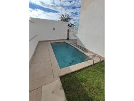 Chalet en alquiler en Nerja con 3 dormitorios, garaje y piscina photo 0