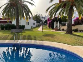 Chalet de alquiler en Nerja con 3 dormitorios, piscina y parking. photo 0