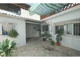 Casa en Velez-Malaga con 3 dormitorios centro photo 0