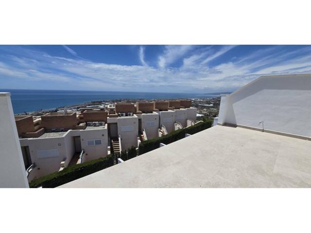 Adosados en venta Torrox costa ( Peñoncillo) con 2 dormitorios, piscina y garaje. photo 0