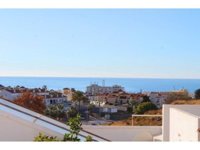 Chalet en venta Nerja con 3 dormitorios y garaje photo 0