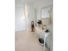 SE VENDE magnifico piso de 4 dormitorios convertido en 3 y vestidor photo 0