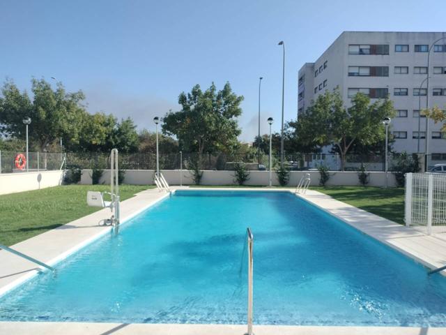 SE ALQUILA piso a estrenar en zona Chapin con garaje y piscina photo 0