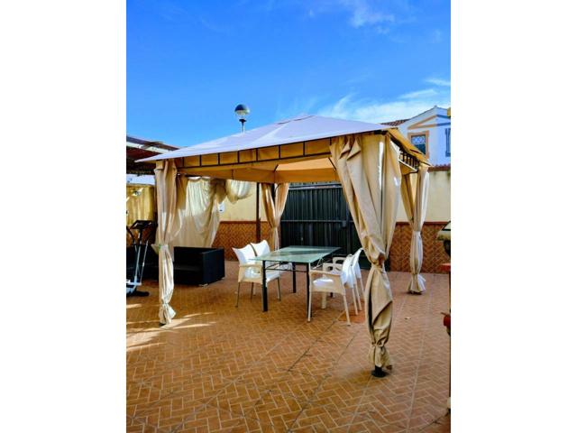 SE VENDE en EXCLUSIVA preciosa casa unifamiliar RENTA LIBRE con grandes patios photo 0