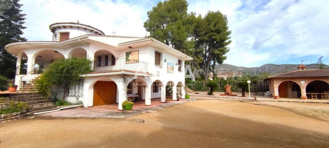 FANTÁSTICO CHALET A LA VENTA EN ONTINYENT photo 0