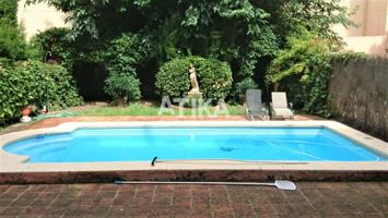 MAGNÍFICA CASA EN VENTA CON JARDÍN Y PISCINA, EN EL CASCO URBANO DE ONTINYENT photo 0