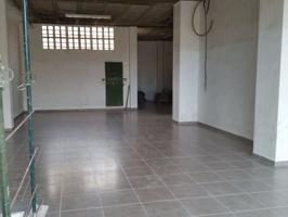 Local comercial en alquiler en Ontinyent photo 0