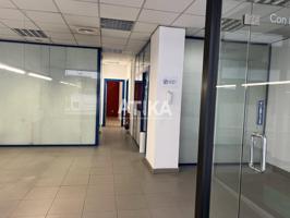 FABULOSO LOCAL COMERCIAL EN ALQUILER photo 0