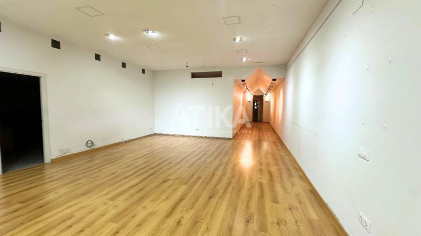 LOCAL COMERCIAL EN AMPLIA AVENIDA photo 0