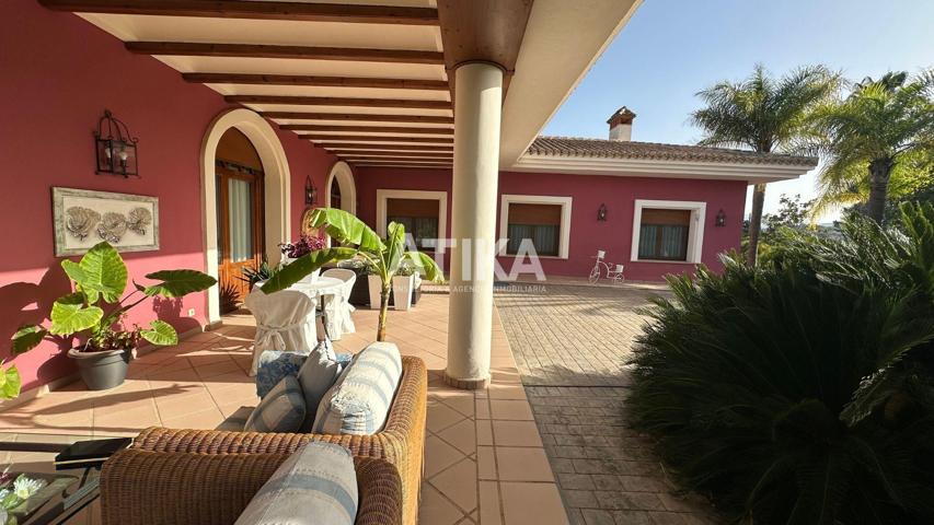 MAGNÍFICO CHALET DE ENSUEÑO A LA VENTA EN ONTINYENT photo 0