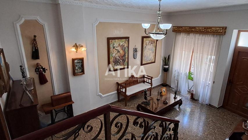 ESPLÉNDIDA CASA A LA VENTA EN ONTINYENT, CON EXCELENTE UBICACIÓN photo 0