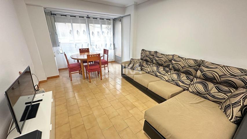 ¡GRAN OPORTUNIDAD! PISO EN VENTA EN ZONA TRANQUILA Y BIEN CONSERVADO. photo 0