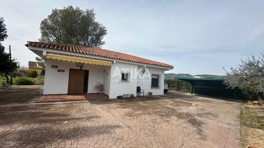 CHALET EN VENTA EN ZONA PRÓXIMA AL CASCO URBANO photo 0