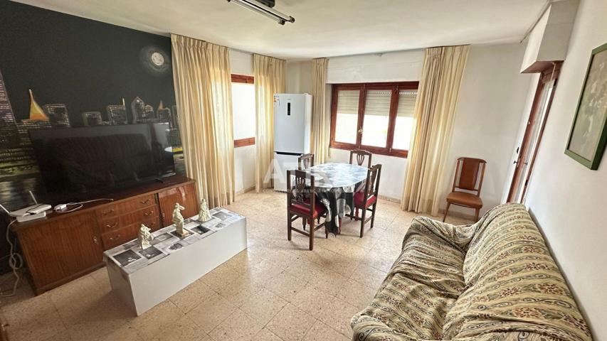 PISO EN VENTA EN ZONA TRANQUILA DE AGULLENT photo 0
