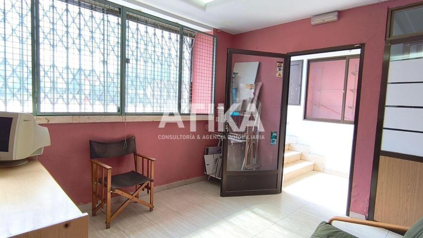 Oficina En venta en Pueblo - Mercado, Albaida photo 0
