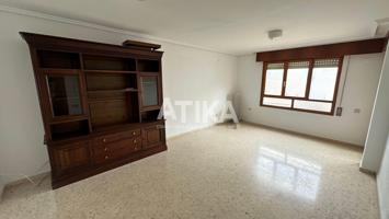 PISO EN VENTA CON EXCELENTE UBICACIÓN EN ONTINYENT photo 0