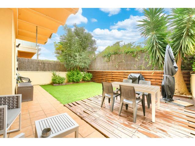 Bajo con Jardín Privado en Zona Residencial de El Vendrell – 3 Habitaciones y Suite photo 0