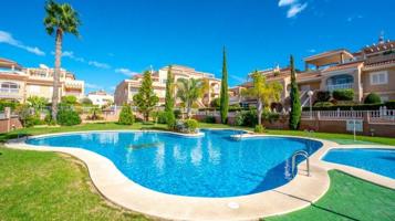Casa De Campo En venta en Playa Flamenca Norte, Orihuela Costa photo 0