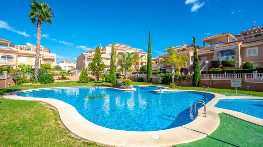 Casa De Campo En venta en Playa Flamenca Norte, Orihuela Costa photo 0