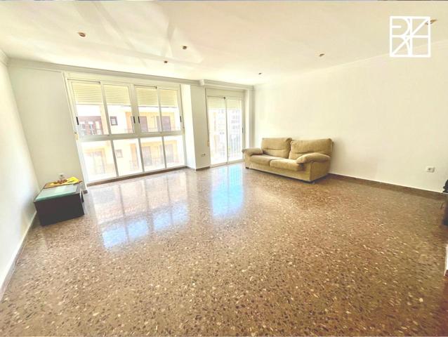 Magnífico piso en la mejor zona de Vall d&#x27;Uixó. photo 0