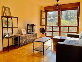 Piso luminoso y con vistas despejadas en Soto de Luiña (Cudillero) photo 0