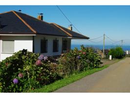 Vivienda con tres apartamentos en venta en La Brañela photo 0