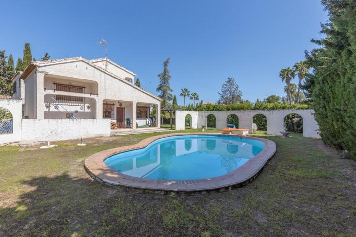 **Chalet Independiente en Venta en Parque del Cubillas, Granada** photo 0