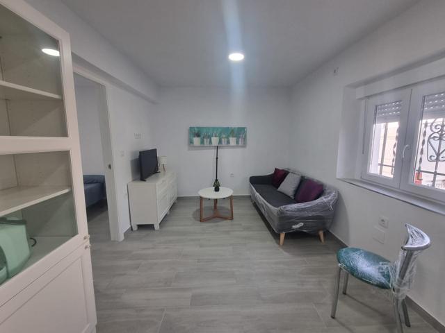 ***SE VENDE ESTE PRECIOSO PISO EN CALLE ENCINA CHANA*** photo 0