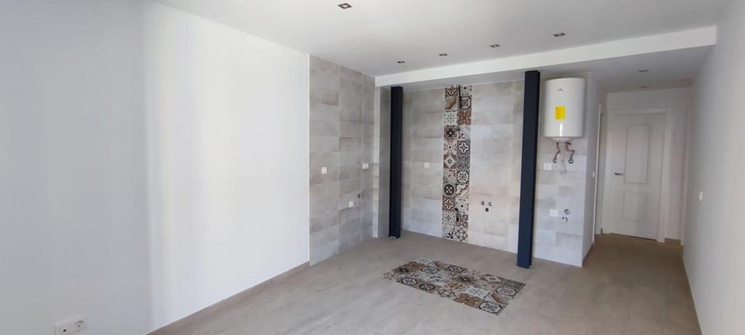 ***SE VENDE ESTE PRECIOSO APARTAMENTO EN CALLE SAN MIGUEL GUADIX RECIEN REHABILITADO*** photo 0