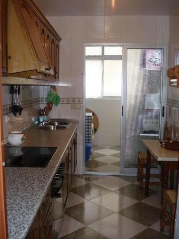 PISO EN ALQUILER – IDEAL PARA ESTUDIANTES EN LA CHANA (GRANADA) photo 0