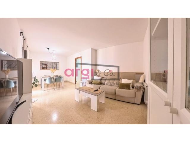 Piso En venta en Esplugues De Llobregat photo 0