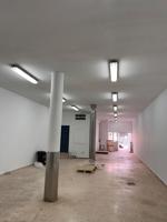 Local En alquiler en Tomares photo 0