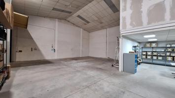 Almacén En venta en Mairena del Aljarafe photo 0