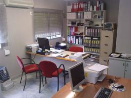 Local En venta en Mairena del Aljarafe photo 0