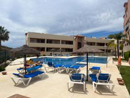 Alquiler de larga temporada en Riviera del Sol. Aparteamento bajo de 2 dormitorio, 2 baños, terraza y jardín. photo 0