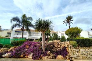 💡 Oportunidad de inversión: Gran chalet adosado en Calahonda – Urbanización Doña Teresa photo 0