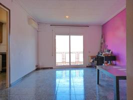 Piso En venta en Concordia, Sabadell photo 0