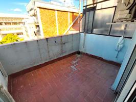 Ático en venta en Santa Coloma de Gramenet de 56 m2 photo 0