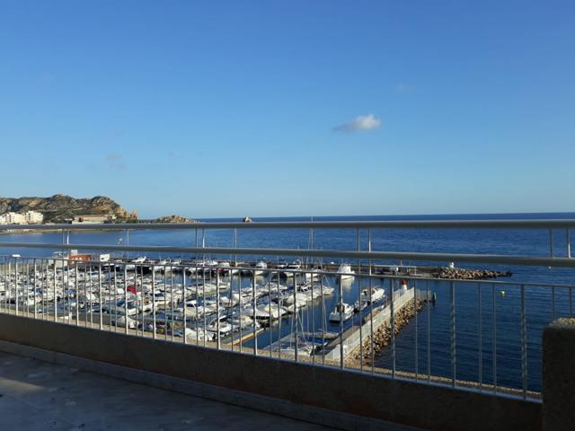 Espectacular Ático con terraza de 120m2 con vistas al mar photo 0