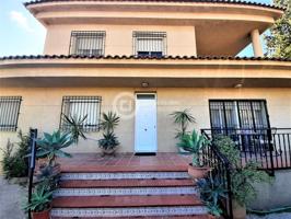 Chalet de grandes dimensiones en las Alamedas photo 0