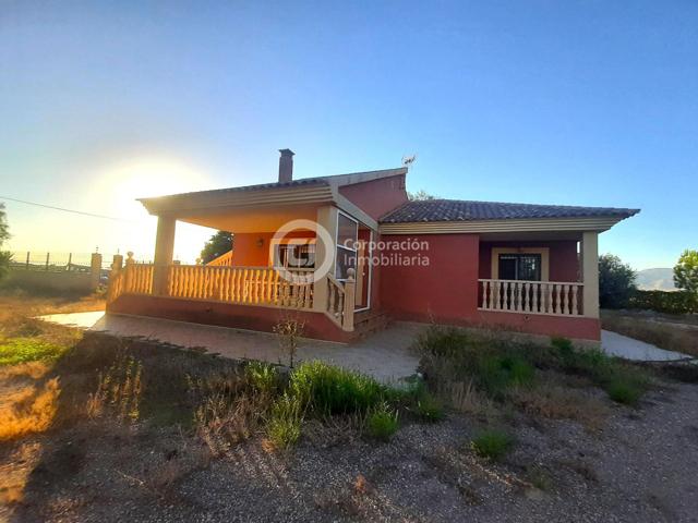 Chalet con tres dormitorios en Aguaderas photo 0