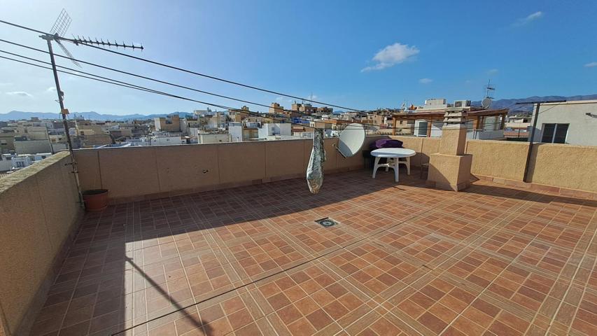 Apartamento de 3 dormitorios 2 baños en el centro de Águilas photo 0