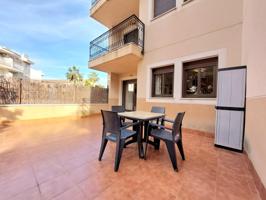 Apartamento en planta baja con terraza y jardín, en Los Collados photo 0