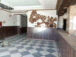 Local Comercial en Avenida Fuerzas Armadas photo 0