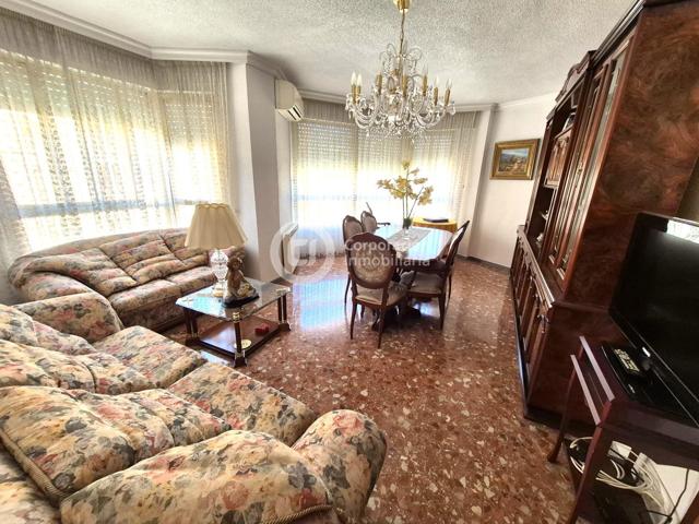 Piso con cuatro dormitorios en San José photo 0
