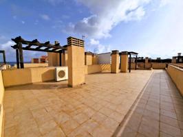 Atico de 3 dormitorios con 2 terrazas y solarium en Residencial Las Buganvillas photo 0