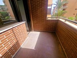 Apartamento de 1 dormitorio en 2ª línea de Las Delicias con garaje y trastero photo 0