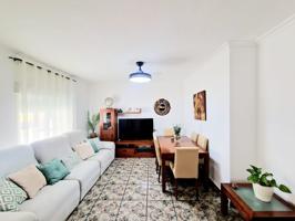 Piso en planta baja recientemente renovado con patio privado a un paso del Paseo de Parra photo 0